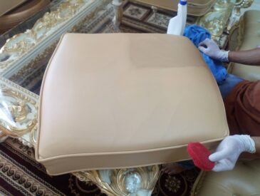 dung-dịch-vệ-sinh-ghế-sofa-da-các-loại-đồ-da