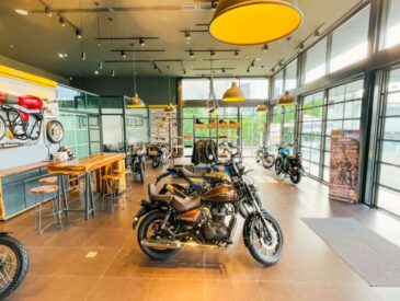dịch-vụ-chà-sàn-vệ-sinh-hệ-thống-showroom-xe-máy